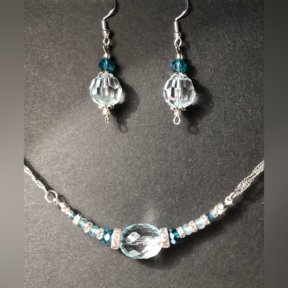 HAND CRAFTED necklace earring gift set Blue Silver upcycled clear glass beads - Picture 13 of 14